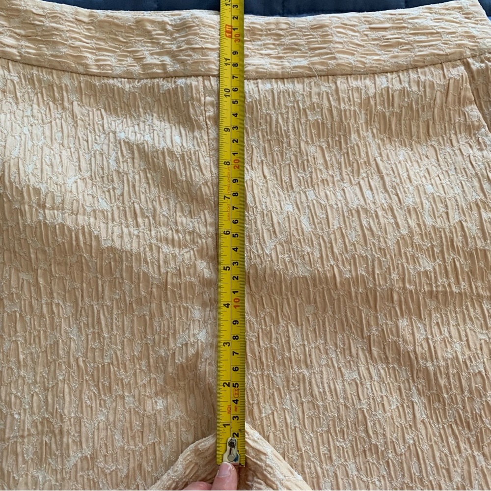 Express peach Shorts - Picture 8 of 8